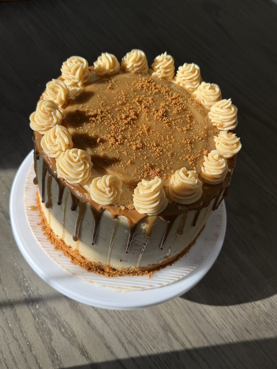 Biscoff Layer Cake by Cakes by Kenn